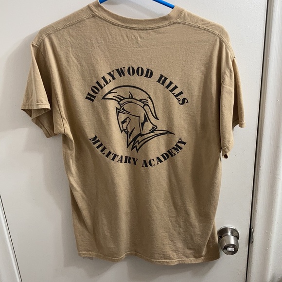 random used tshirt - Picture 2 of 2